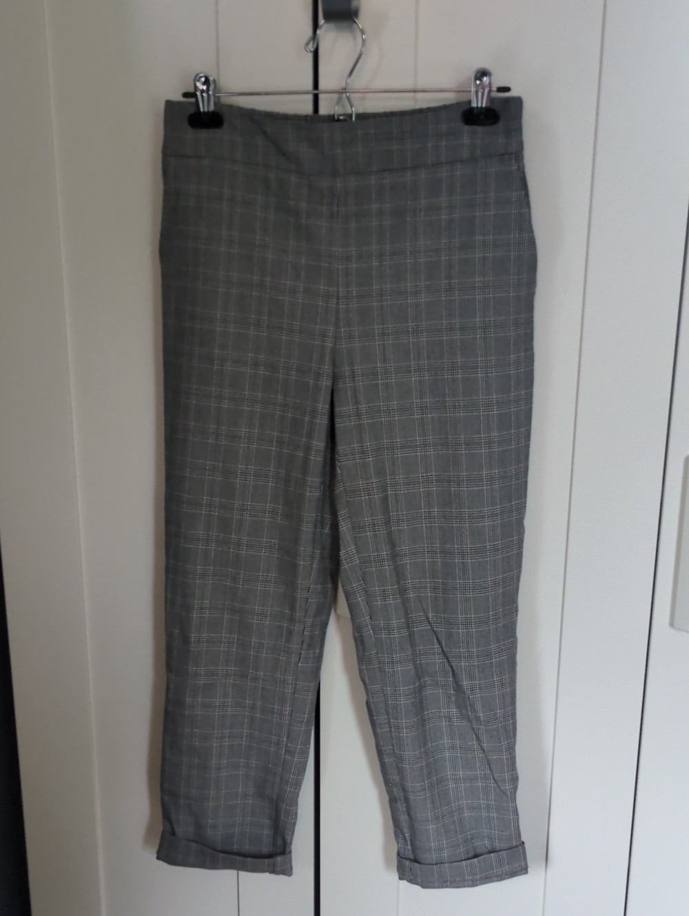 Rachel Zoe Gray Plaid Cropped Dress Pants